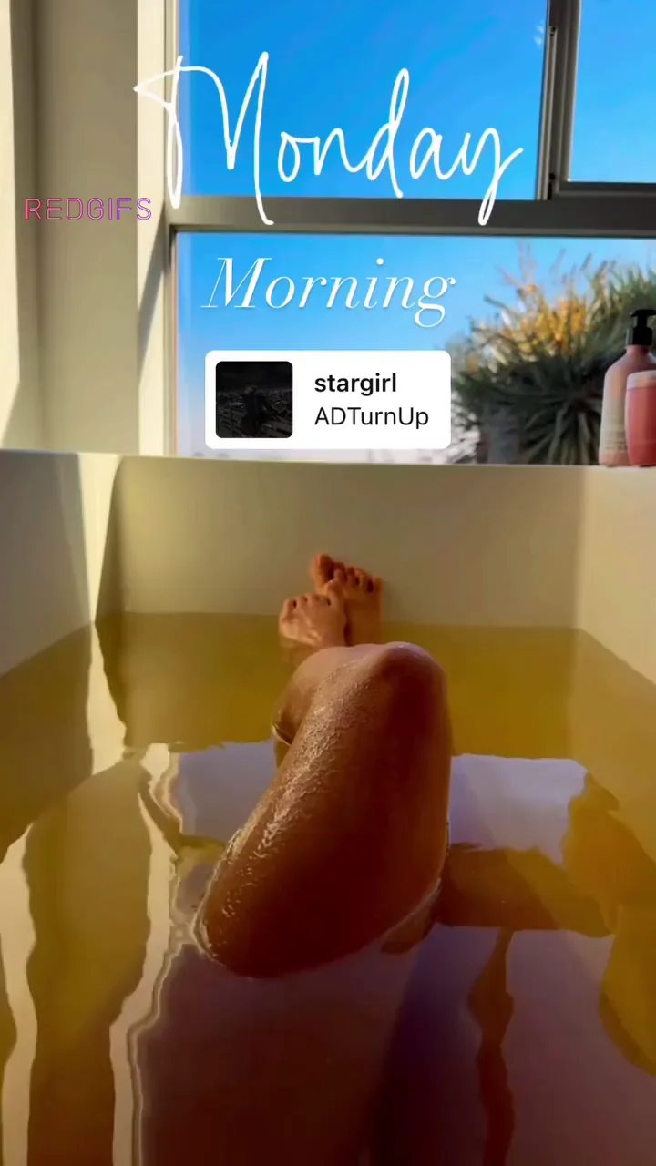 Eva Elfie's Monday Morning Bathtub Tease