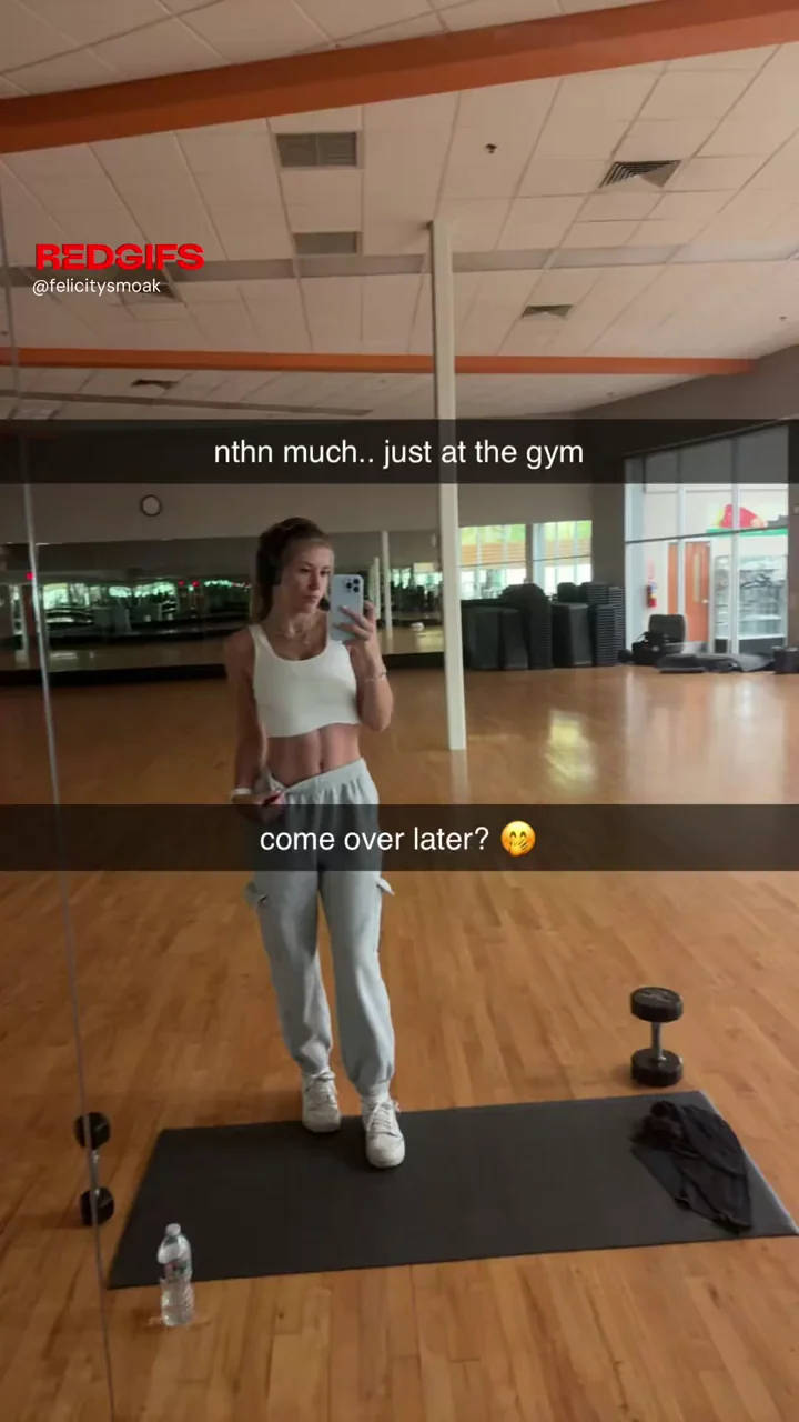 you’re just too small make me cum… sexting guys over 6 inches is more fun