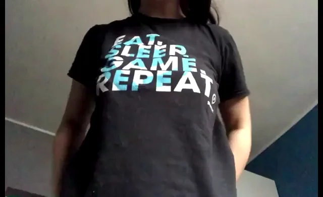 Always wearing oversized tshirt to hide those jiggle boobies
