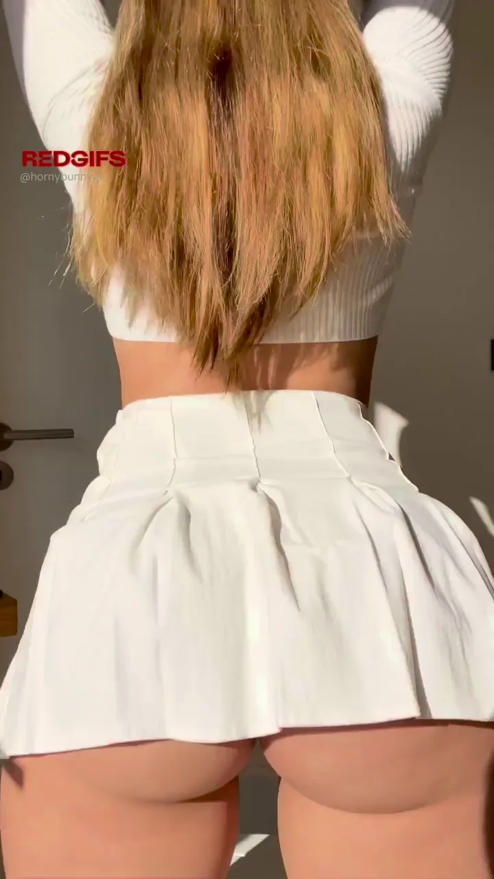 Would you be willing to take me from behind if you caught me in this position? 🍑