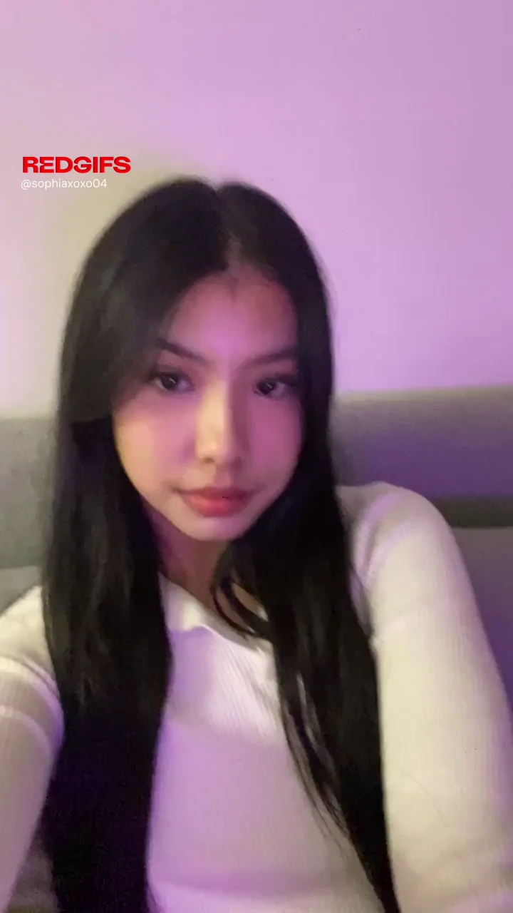 Say Yes If Your Dick's 5+ Inches, Asian Slut Tease 😘🍆