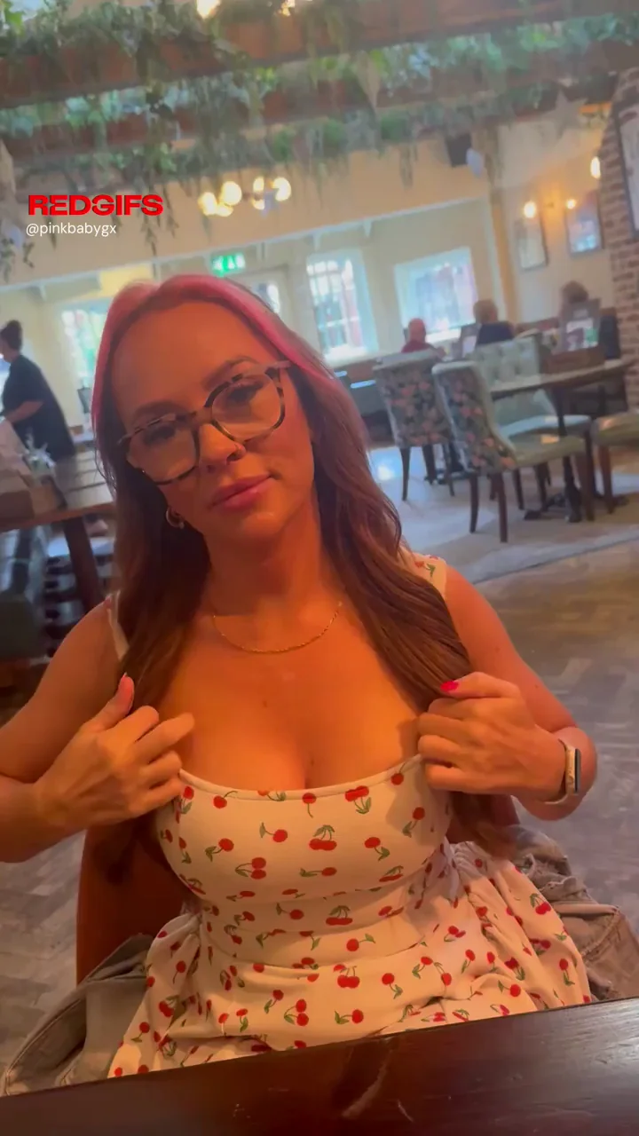 Revenge Anniversary Flash: Big-Titted Vixen Dares Ex-Hubby in Public Restaurant Tease