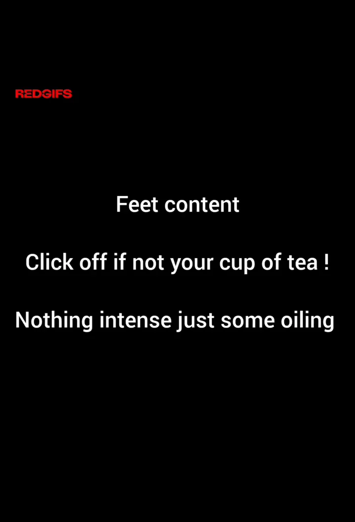 Dared by Heroslayer1911 to oil my feet up (f) more of a niche kink dare so don't click if not for you