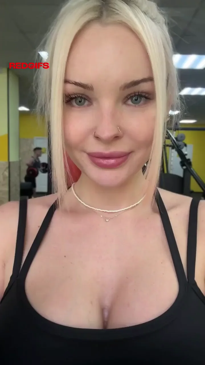 Daytime Gym Tease 💦 Big Tit Blonde Workout 😈
