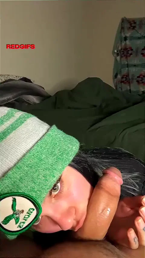 GO BIRDS 🦅 who wants to join me for a game 🥵😉😈