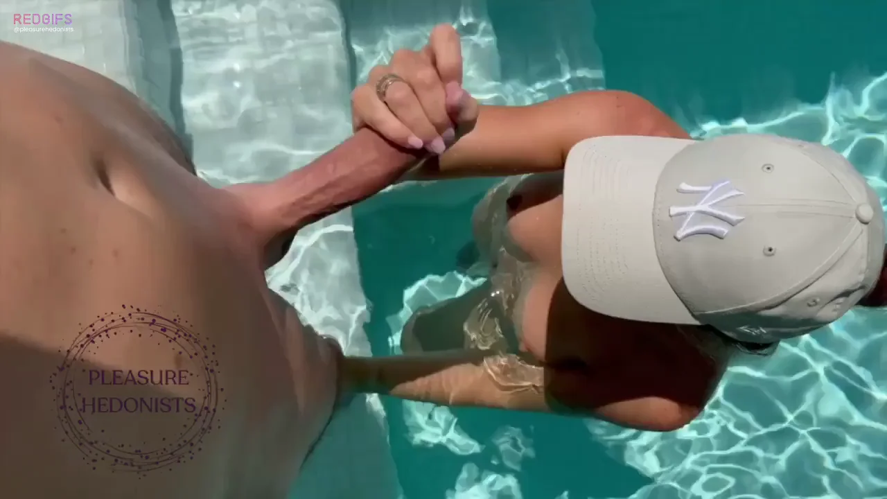 Handjobs in the heat... ☀️