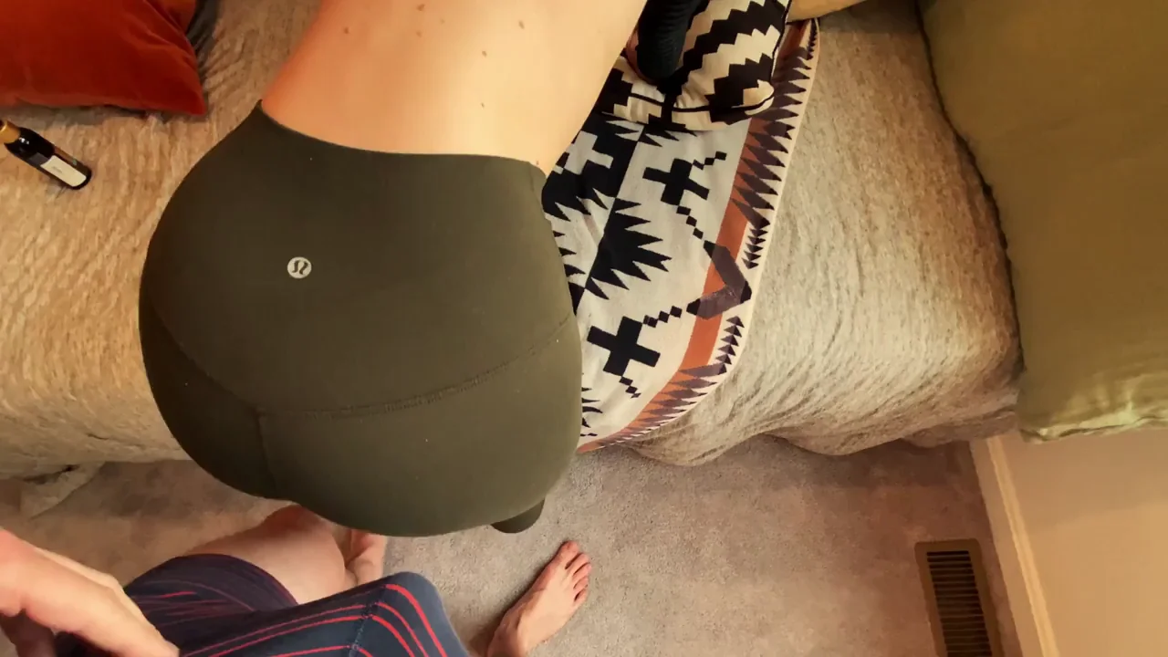 Invited my favorite student home after teaching Yoga class, ended up stroking his cock
