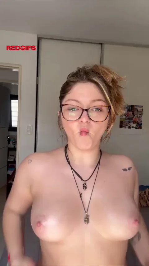 🔥 Teen Slut Wants to Ride You Cowgirl Style 💦