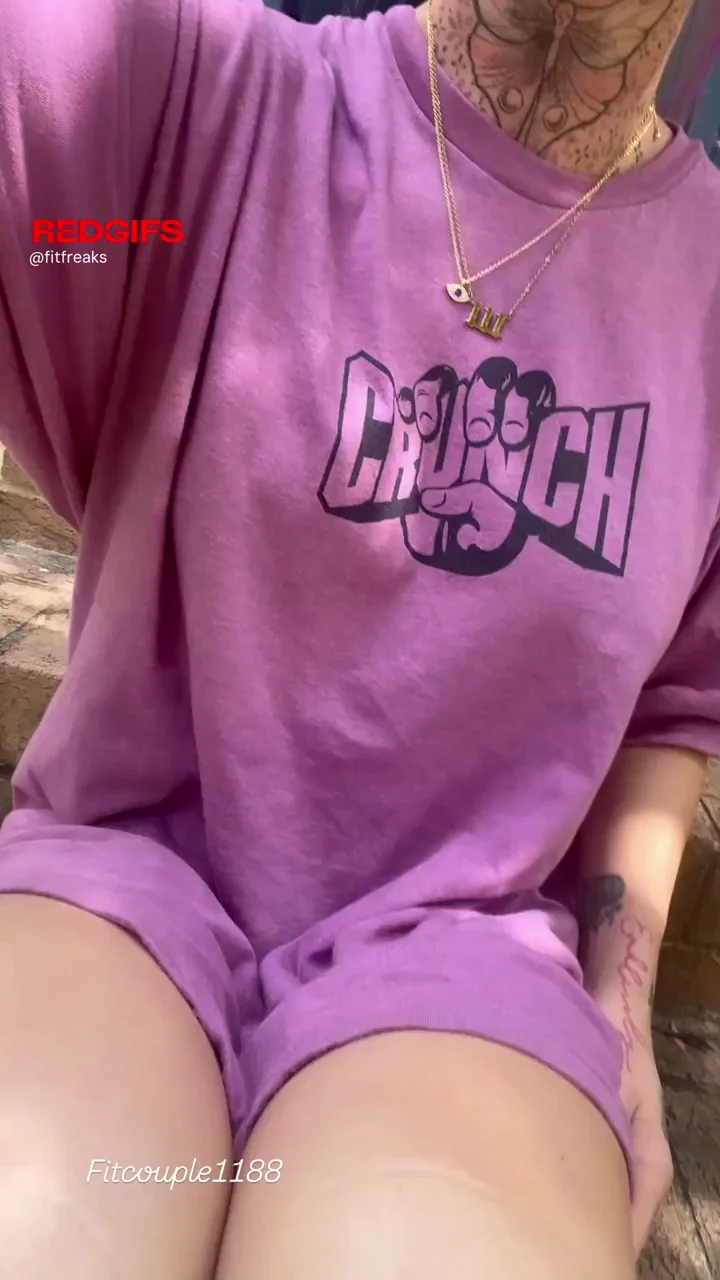 Jiggly plump pussy on my porch
