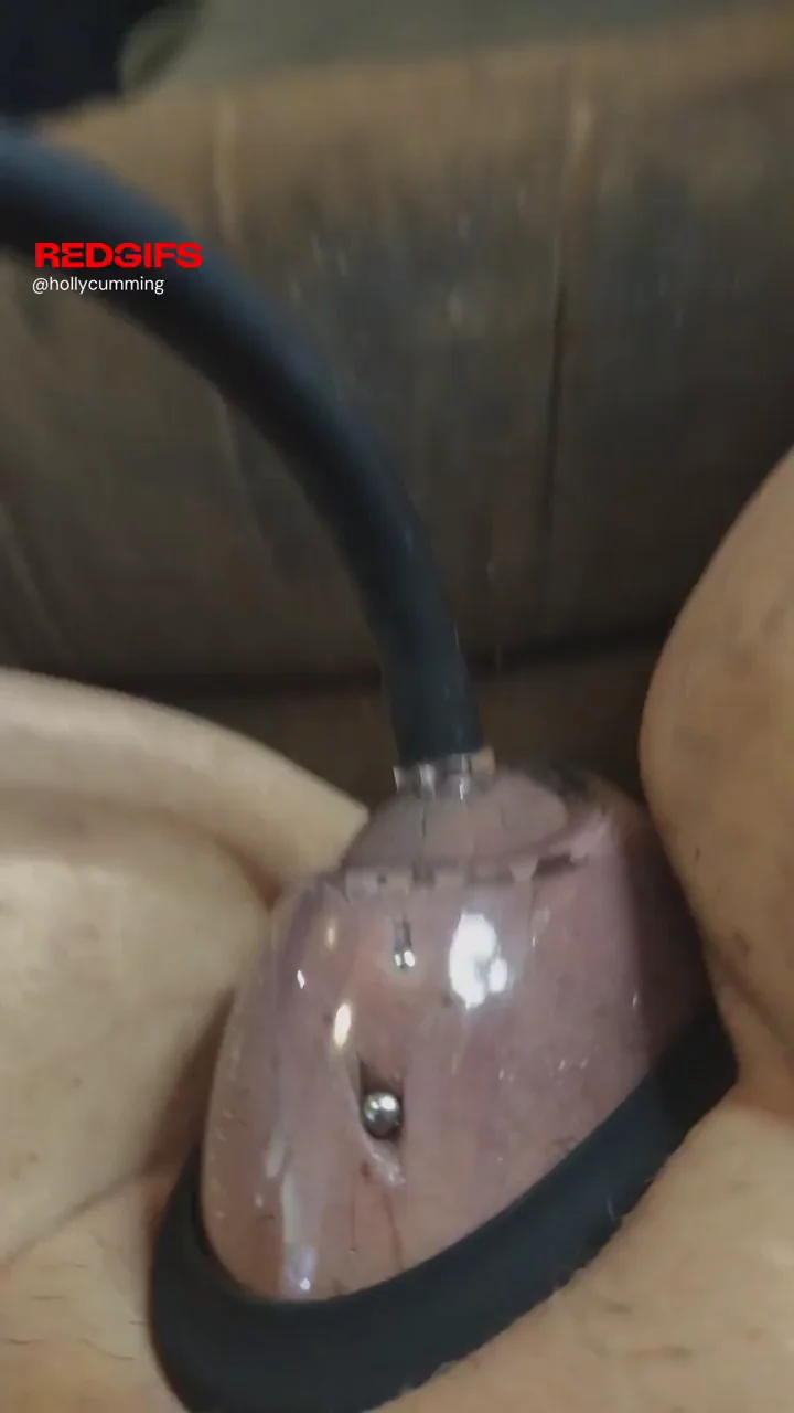 Holy f💋ck… this pump has my pussy lips in a chokehold 👀
