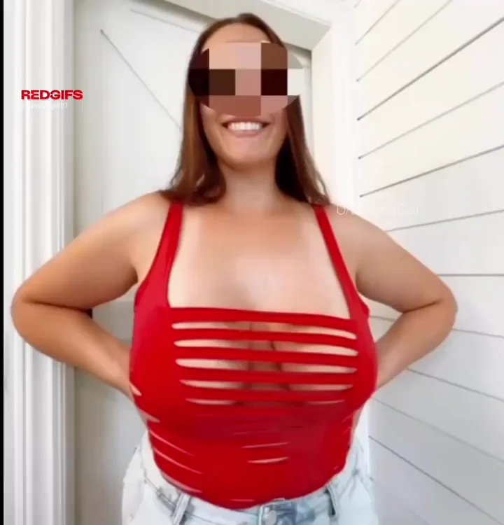 Mom that still loves dressing slutty and showing off