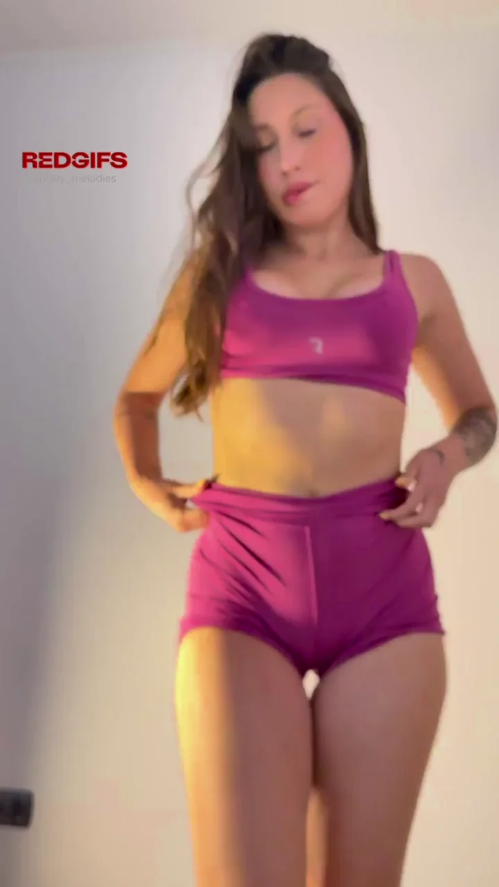 Can I make this cameltoe drive you insane?