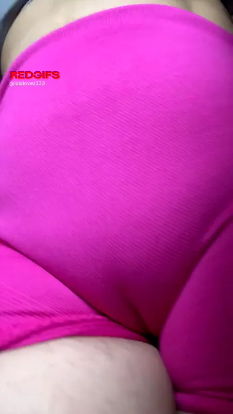 Tight little camel toe showing off just for you