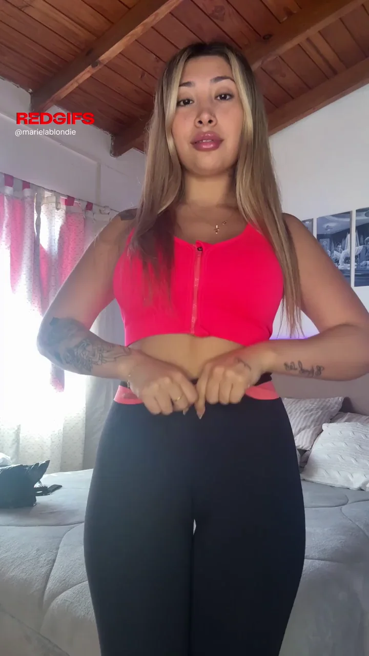 Do you get hard seeing my cameltoe showing this deep?