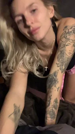 Home Sweet Home Tease 😘 21F Inked Tits Out 💦