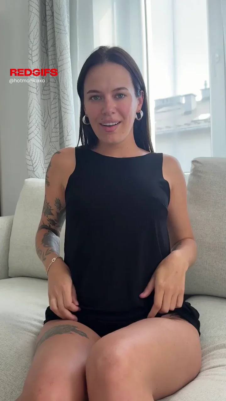 Tattooed Brunette Slut Never Tires of Flashing Her Juicy Natural Tits 😈🍒