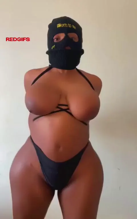 Shaken Thick Ebony Bombshell, Never Stirred 😈🍑💦