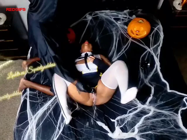 Thick Chubby Slut Squirts in Spiderweb Mess💦🕸️🥵