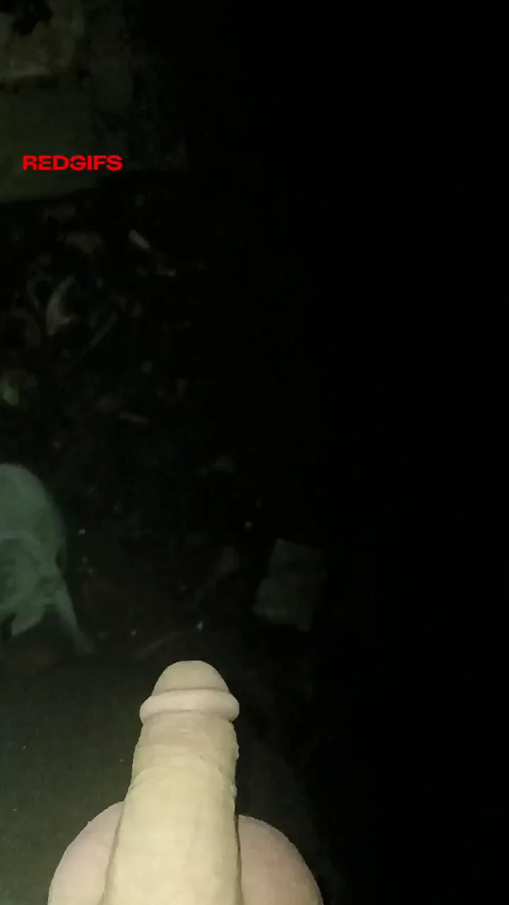 💦 Guy Blasts Thick Cock Piss Fountain in Dirty Spot 🥵