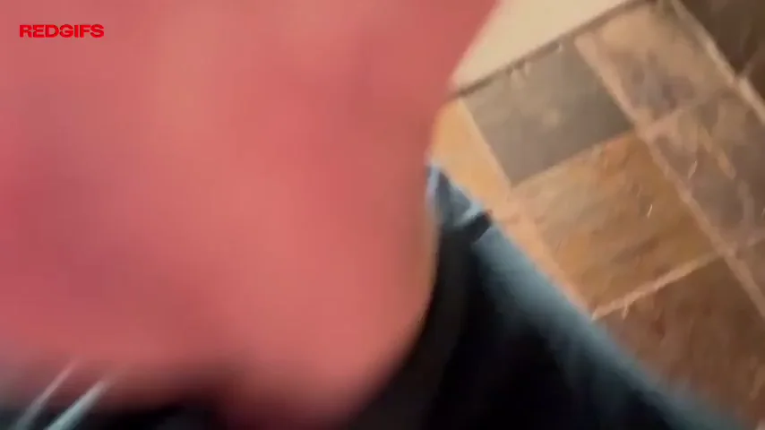 Cute Babe's First Piss Show 🥵💦 :3