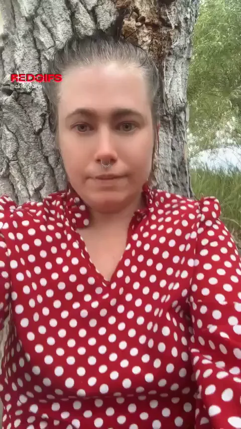 Thick BBW Teases Pee Stream in Woods: Spread Pussy Begs for Your Tongue 💦😈