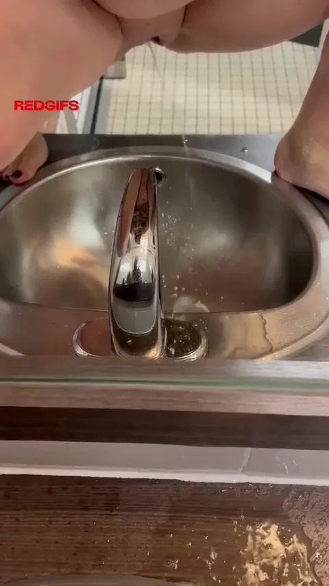 The sink was begging for it 😈