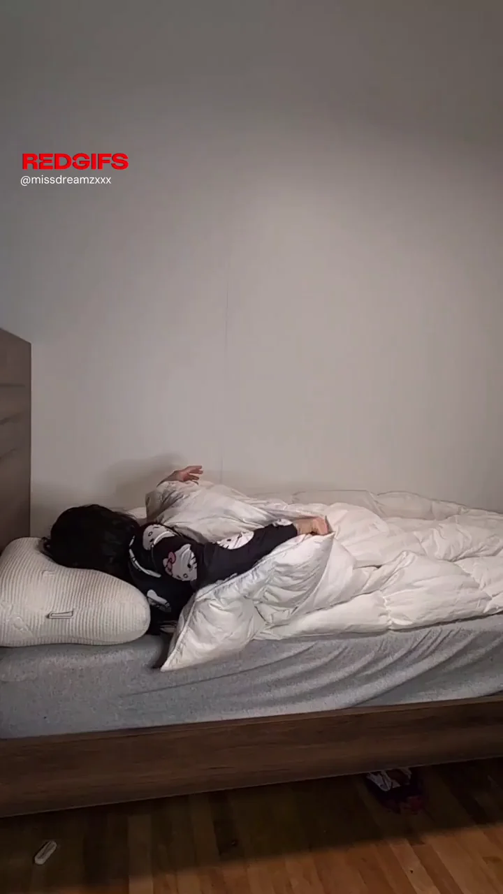 Blonde Babe's Morning Gape: Hello Kitty Ass Still Wrecked from Last Night's Pounding