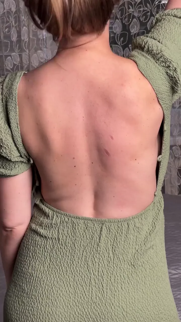 No maternity clothes needed when you've got mombod to show off