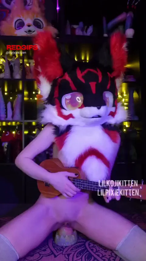 Another video singing, playing ukulele and riding a dildo at the same time - Song is Fireflies by Owl City (The video has sound you just need to click it on redgifs)