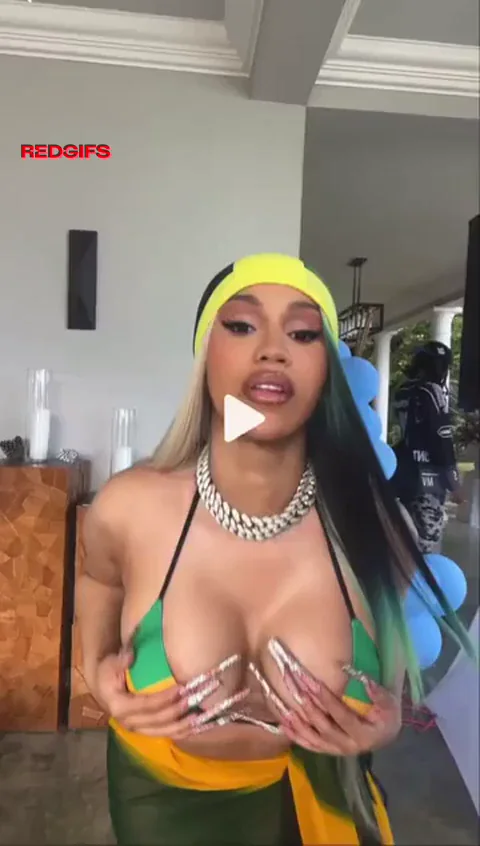 Jamaica Cardi: Thick Ebony Queen Twerkin' Those Massive Tits & Ass