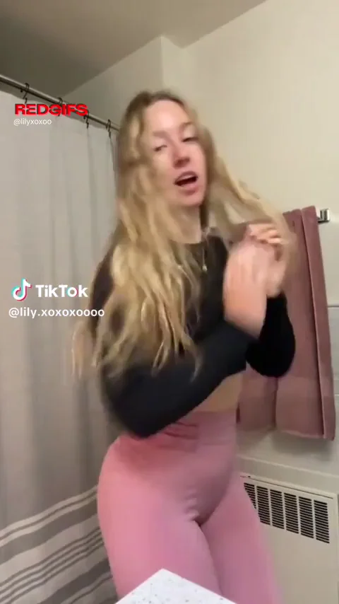 @itslilyxoxoo
