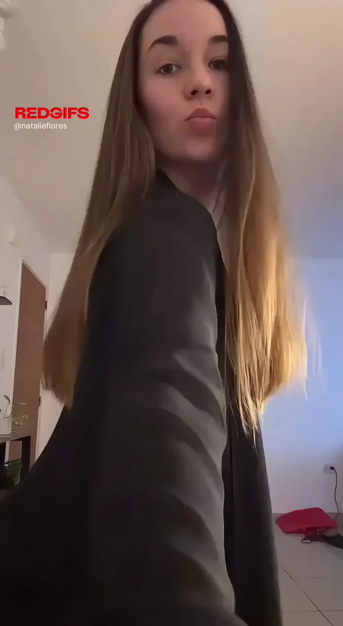 never get tired of showing my ass here
