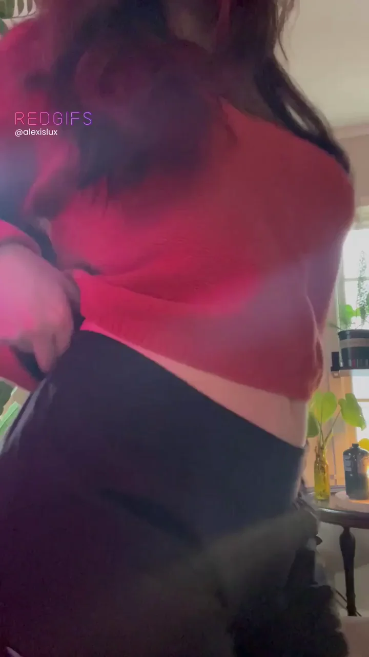 I’m so proud of my phatt ass on my little body