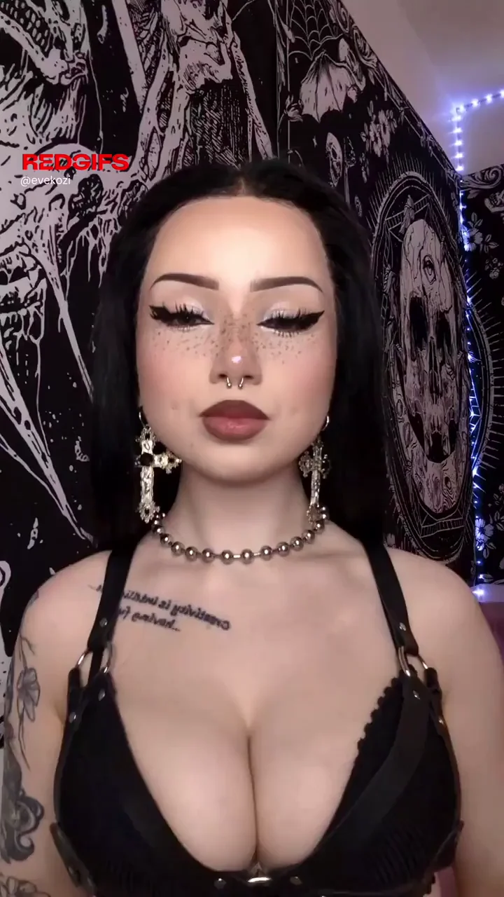 Let me be your goth girlfriend