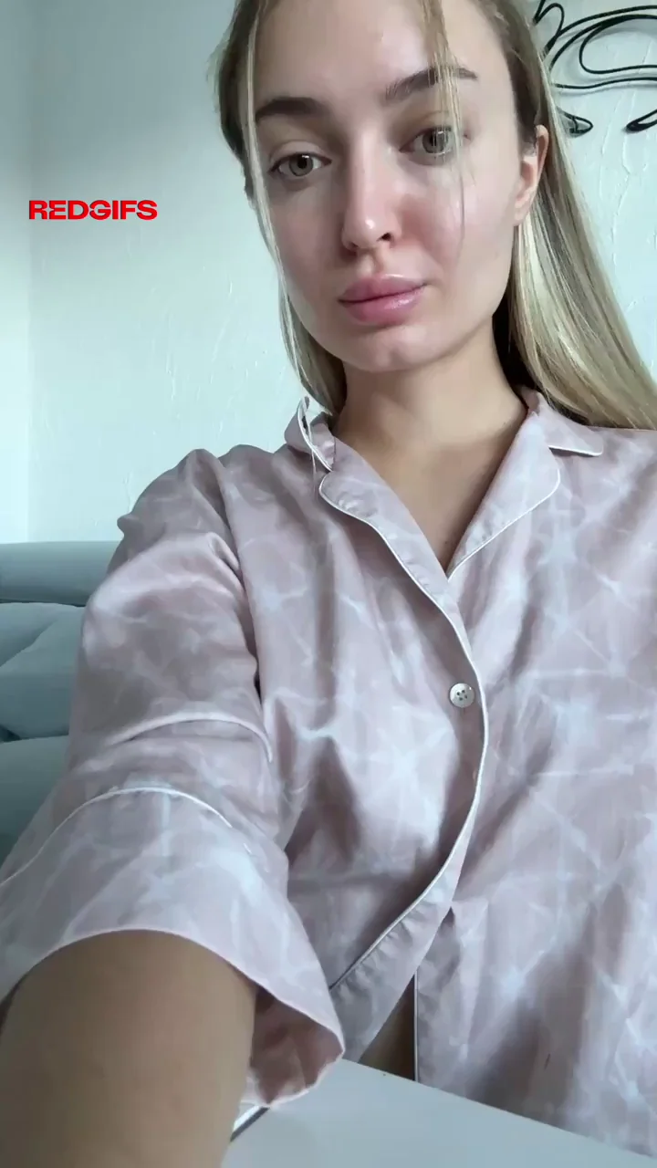 Сan’t hide my morning tits