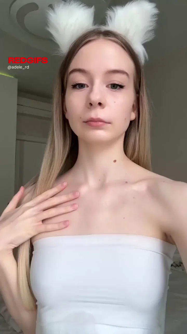 18yo tiny boobs are perfect candidates for some good sucking