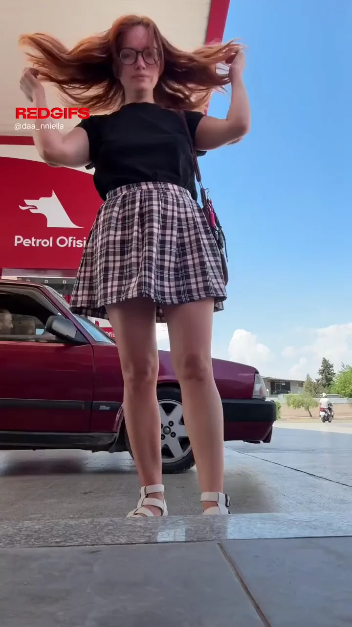I always go to the gas station without panties...