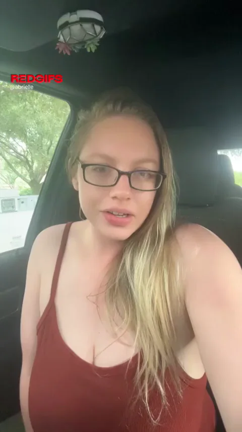🔥 Glasses BBW Slut Fingers Her Dripping Pussy in the Car 😈💦