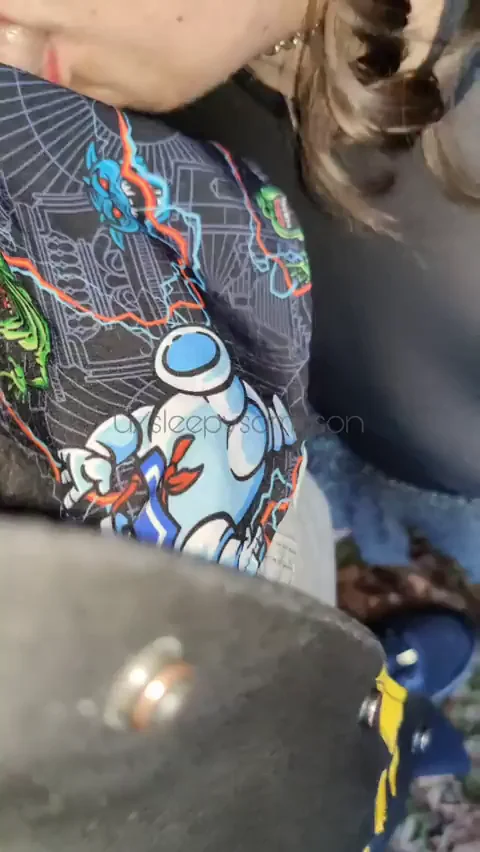 Park Slut Sucks Cock on Leash 😈🍆💦