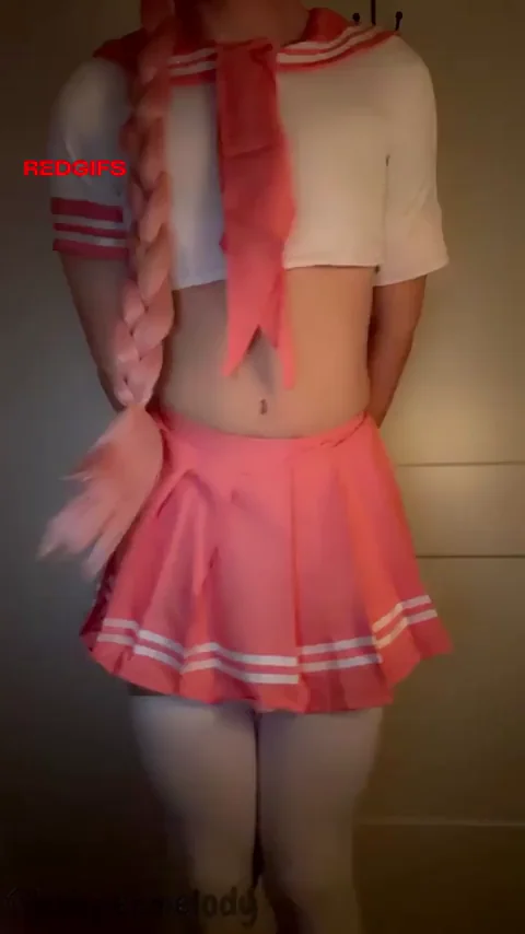Astolfo's gotten thiccer lately...