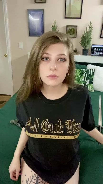 Someone (you) is in need of a perky titty punk gf [drop] [oc]