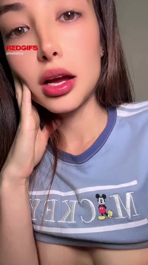 I need a man's opinion... natural boobs or fake titties?