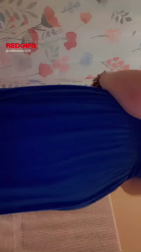Lift My Tight Dress & Worship This Latina MILF Booty 😏🍑