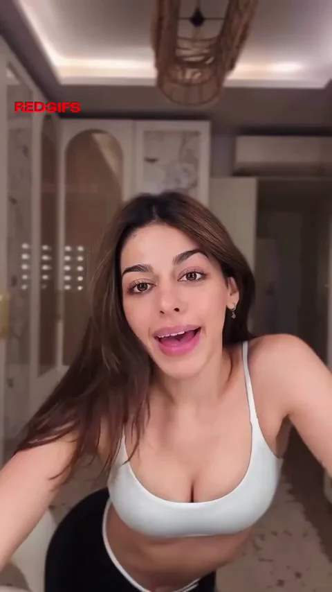 Alaya F