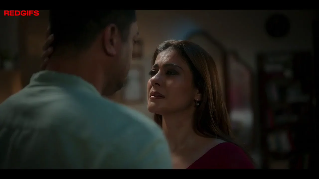 Kajol kiss