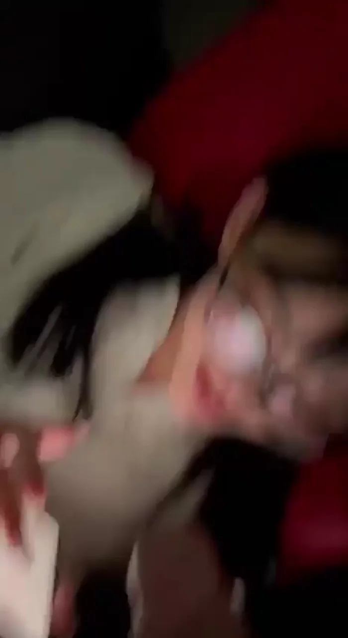 Blowjob while playing with phone