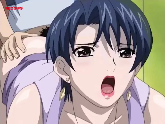 Guy fucks his aunt until he cums in front of his mother