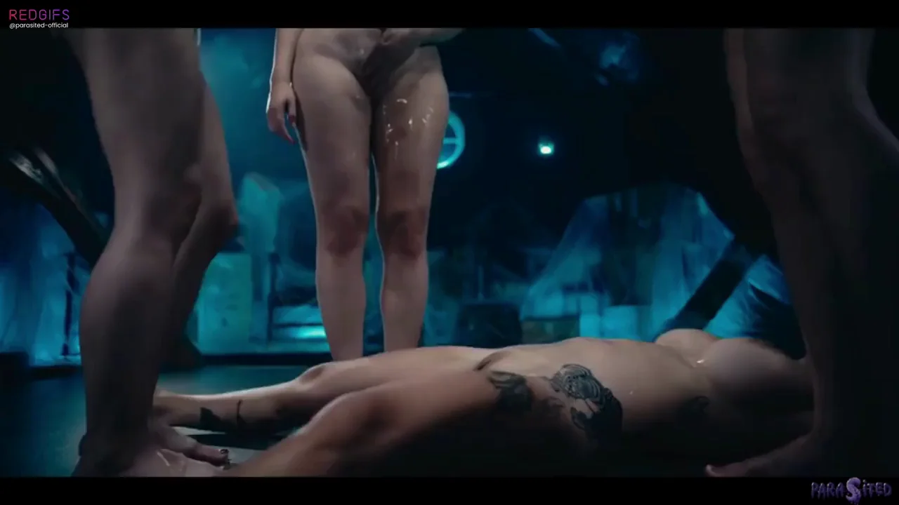 In her new parasited scene