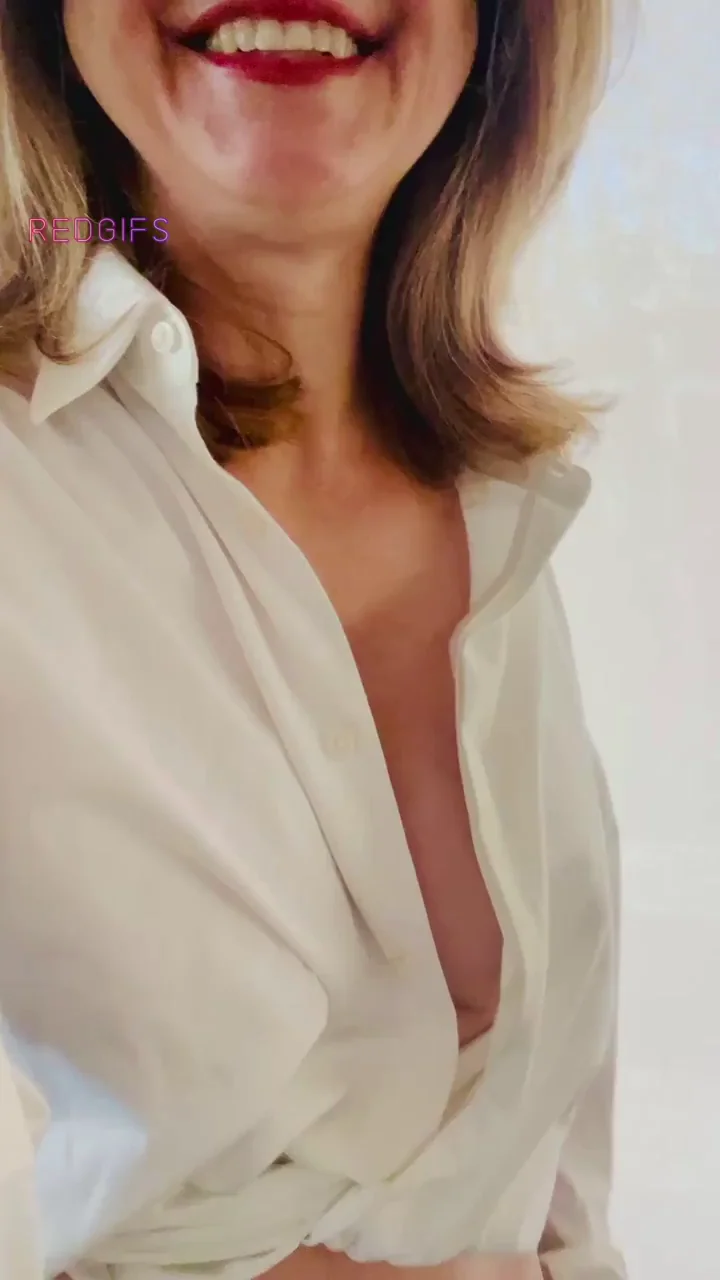 Slutty MILF Mom Works Her Big Tits & Pussy For You 😈💦