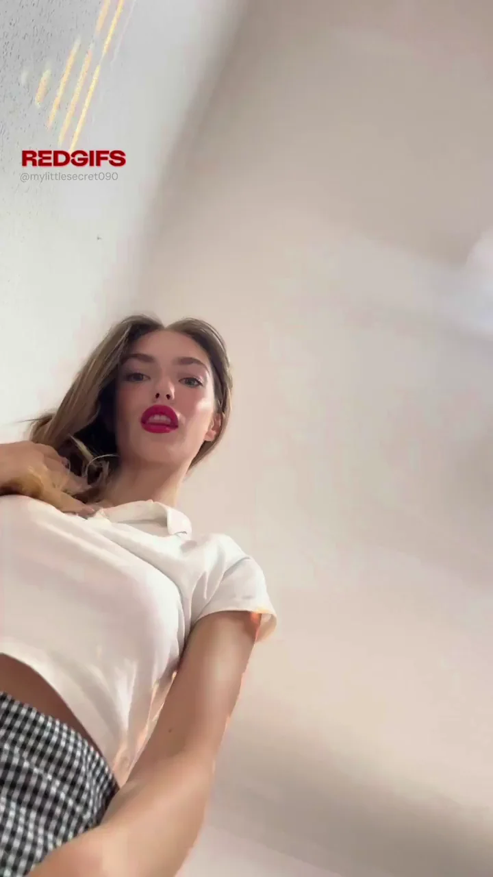 Redhead Tease's Checkered Panties Peek: What's Your Flavor?